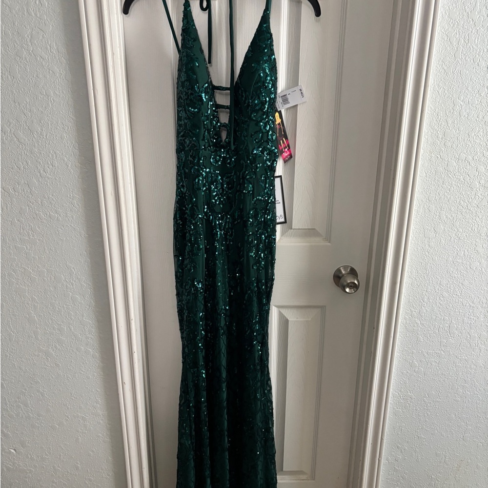Blondie Nites Emerald Sequin Gown